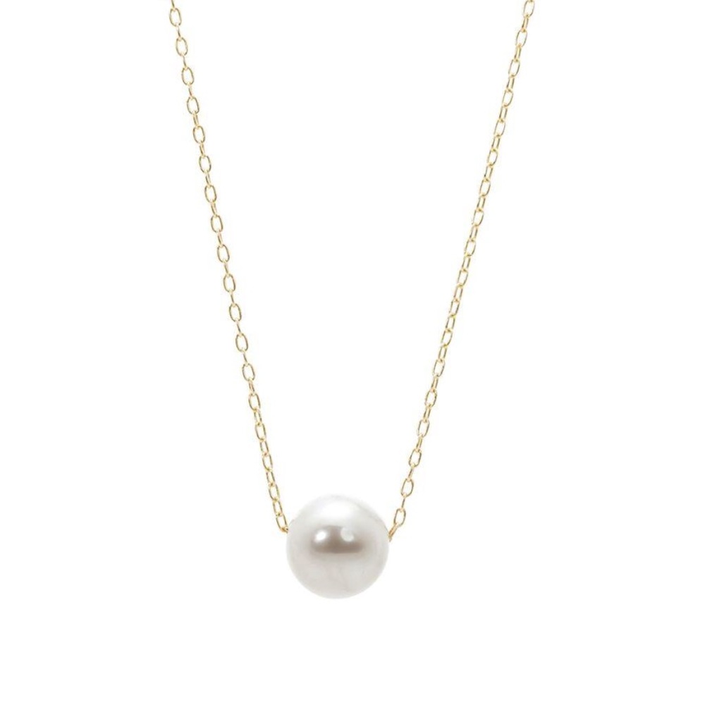 Freshwater pearl necklace
